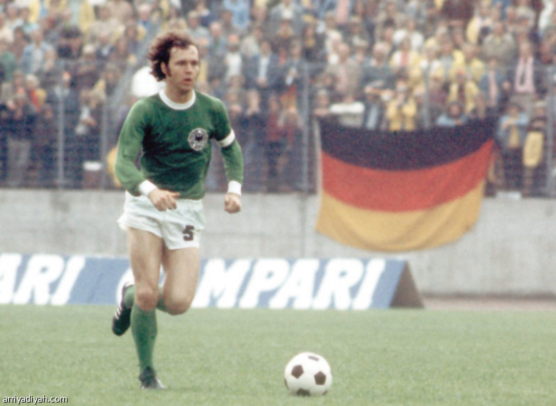صورة التقطت لفرانز بيكنباور خلال المباراة النهائية لكأس العالم ضد هولندا في 7 يوليو 1974 (الألمانية)