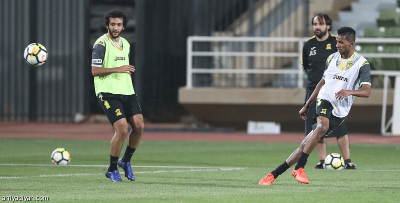 الاتحاد يخطط على كأس الملك في دبي