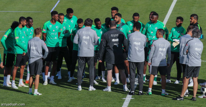بيتزي للاعبين: استشعروا مرحلة روسيا