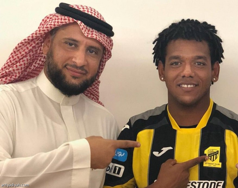 رسمياً.. الساحر البرازيلي يخلف العكايشي في الاتحاد