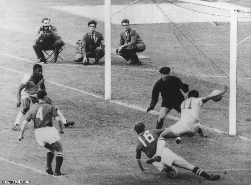 في السويد 1958: ضربة البداية للأسطورة البرازيلية بيليه