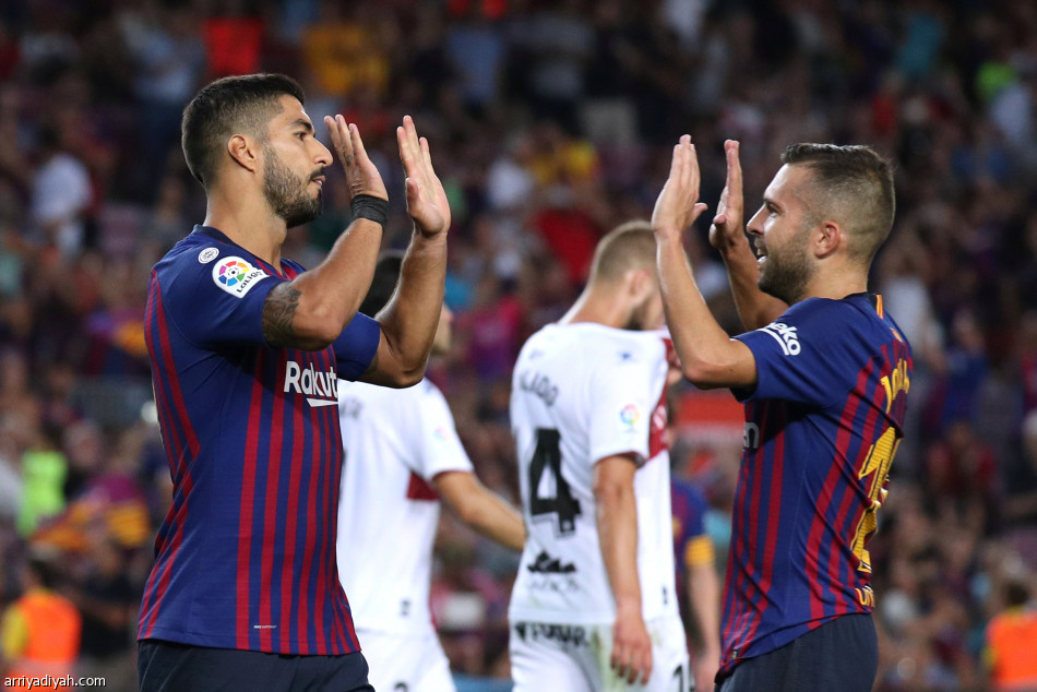 برشلونة يمزق شباك هويسكا بثمانية أهداف