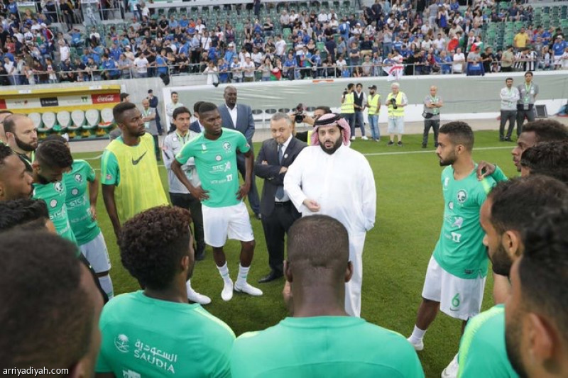 تركي آل الشيخ يصل موسكو مترأساً وفد السعودية