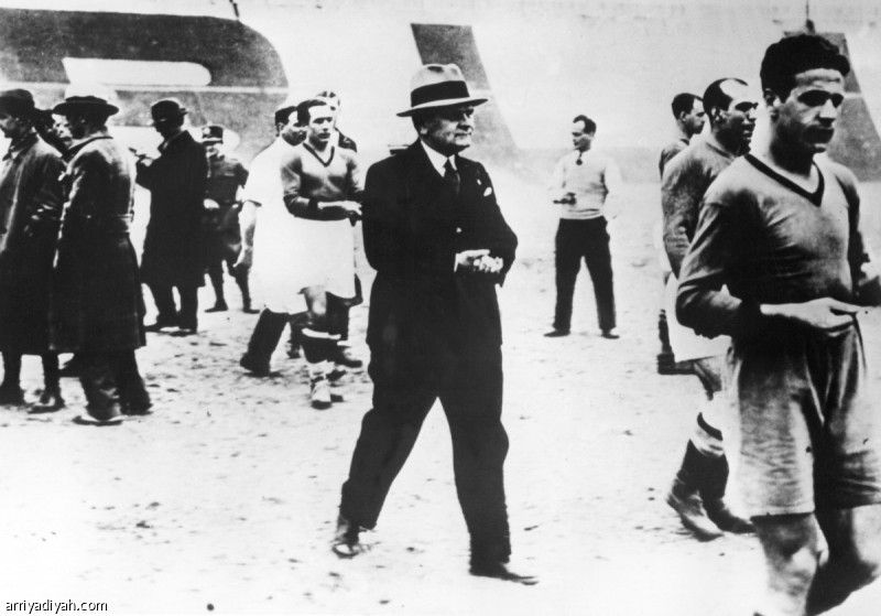مونديال 1934.. رئيس إيطاليا للمدرب: أريد البطولة