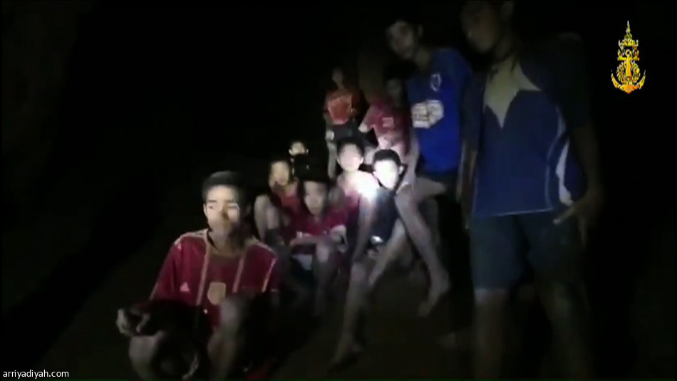البحرية التايلاندية تعلن إنقاذ فتيان الكهف