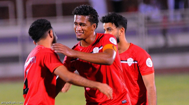 دوري الأولى: انتصاران.. وتعادل .. وطرد