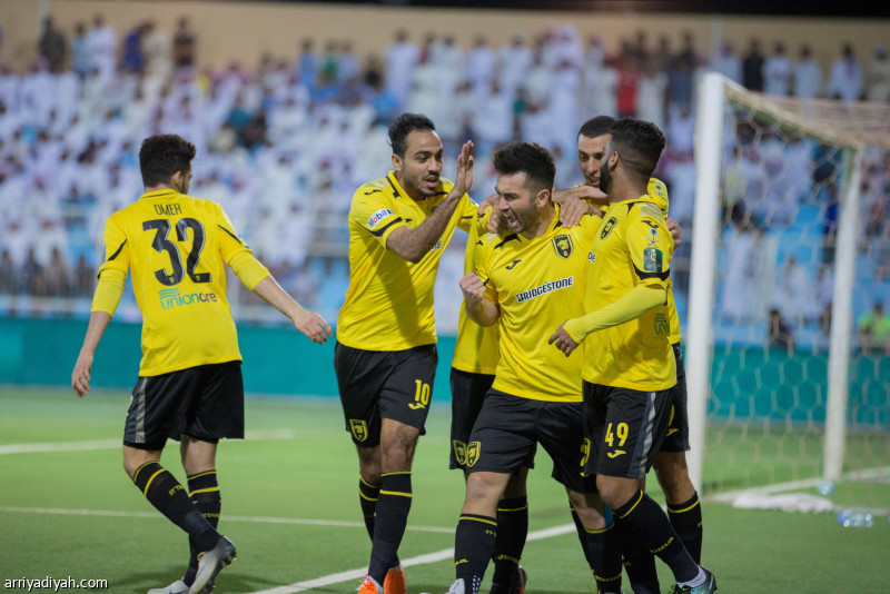 دبي تجهز الاتحاد لنهائي الكأس