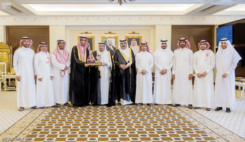 أمير القصيم يبارك للأمل التأهل