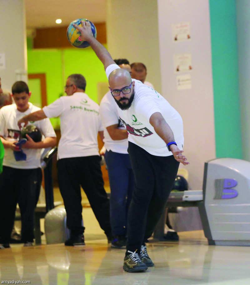 صورة التقطت أمس لعمرو العمري أثناء منافسات اليوم الأول لبطولة الفردي تصوير: عيسى الدبيسي
