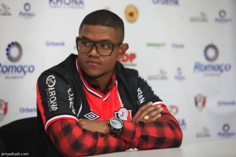 البرازيلي موراييس ينضم إلى أجانب الوحدة