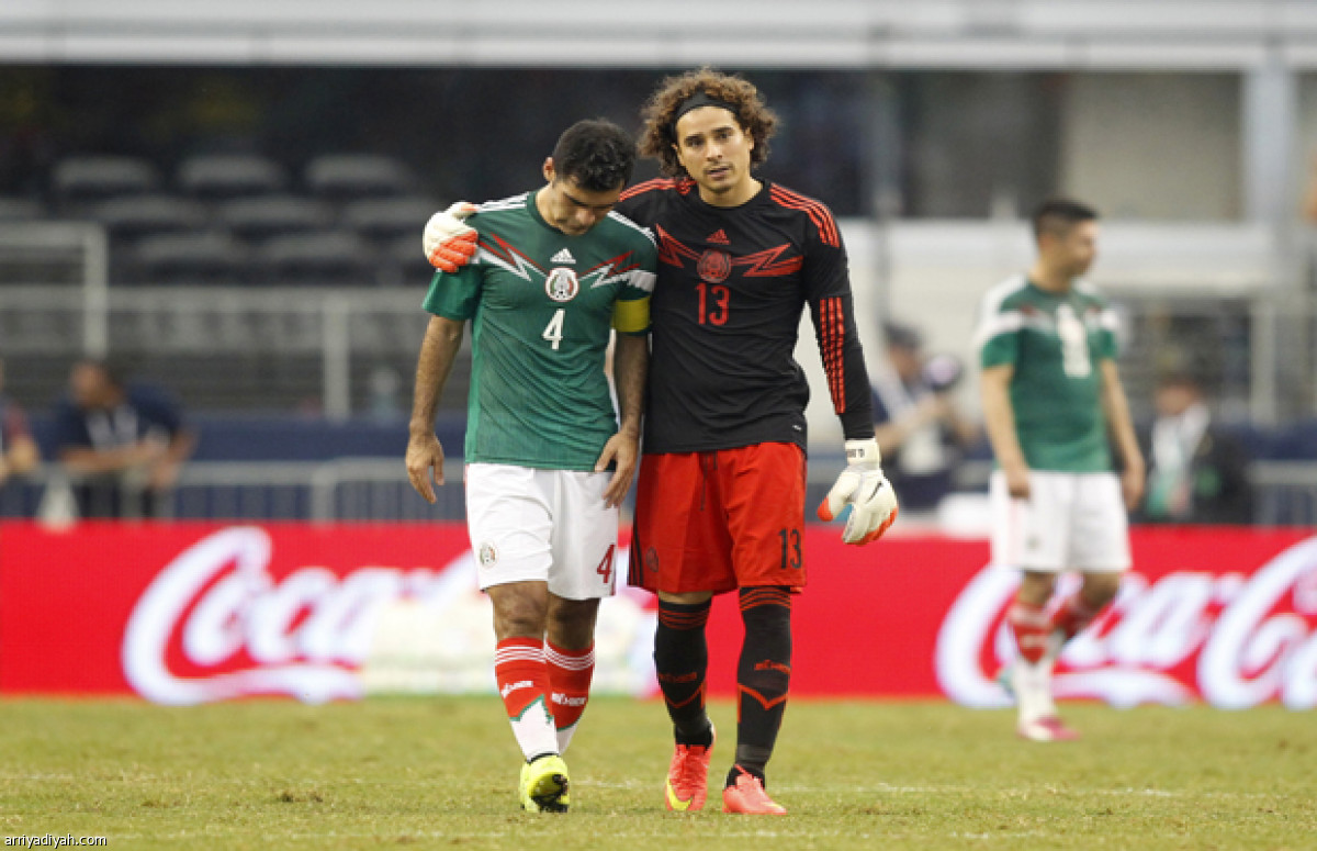 /media/iris/not_yet_assigned-rafael-marquez-and-meme-ochoa_1.jpg