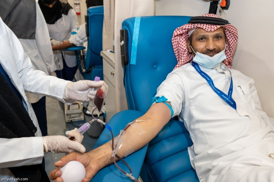 Saudi German Hospital Riyadh تحدث عملية التبرع بالدم في فترة زمنية مدتها بين 5 إلى 10 دقائق في هذه الفترة يكون المتبرع تحت الرعاية الطبية المباشرة يتم أخذ ما بين 5