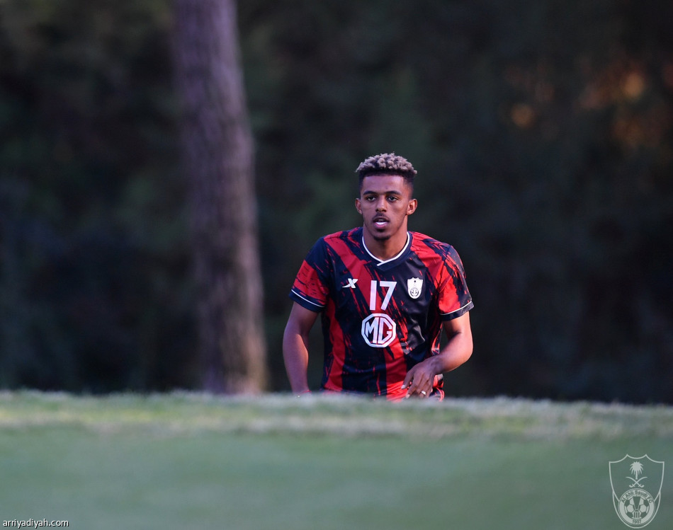 الأهلي يواجه الصفاقسي التونسي وديا