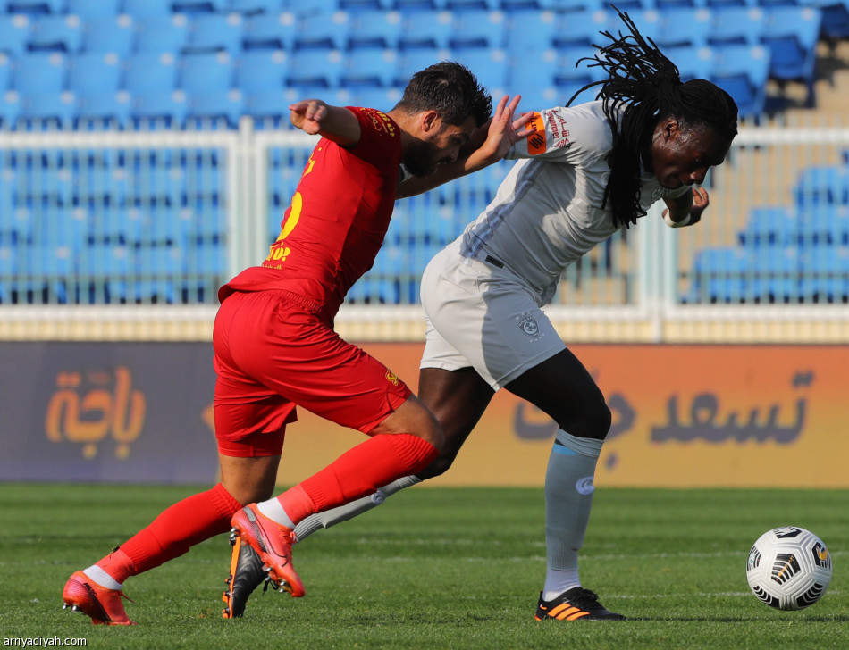 ضمك.. يكتب التاريخ بالهلال