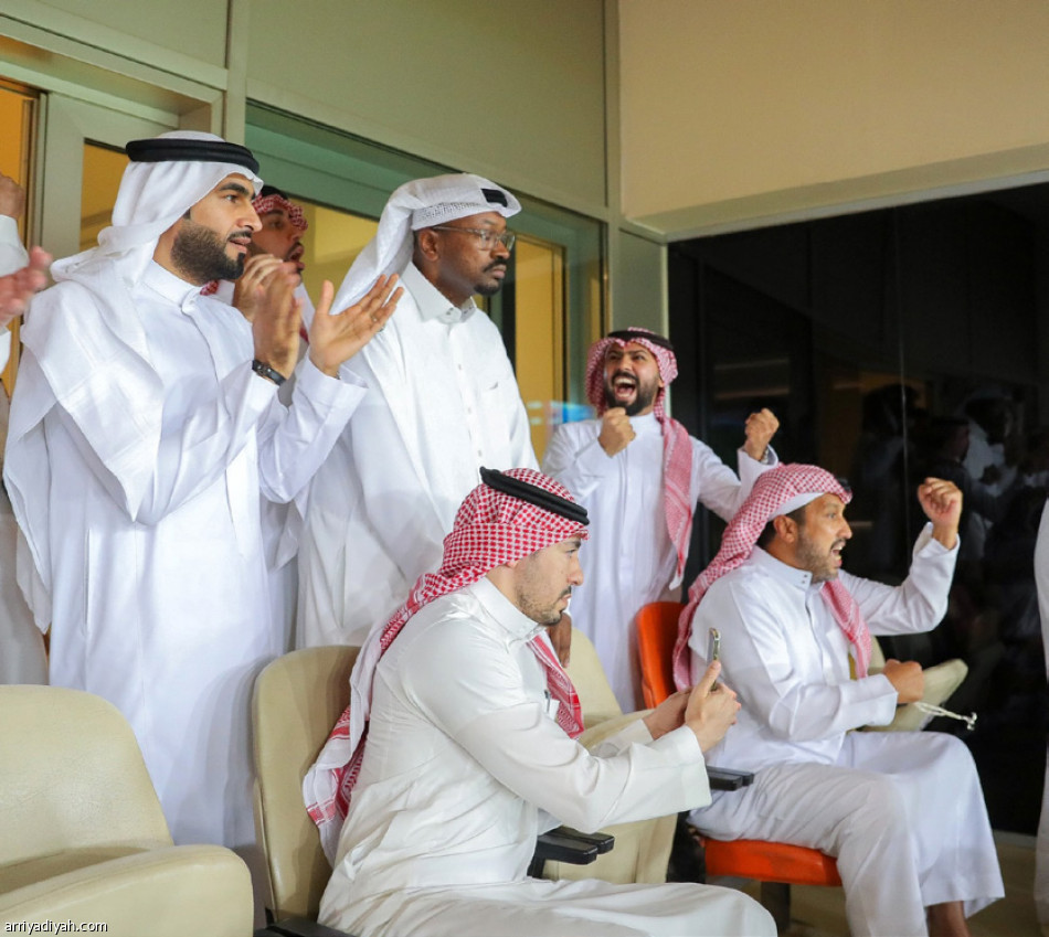 بعد 479 يوما..
«الجوهرة» يحتفل بالأهلي
