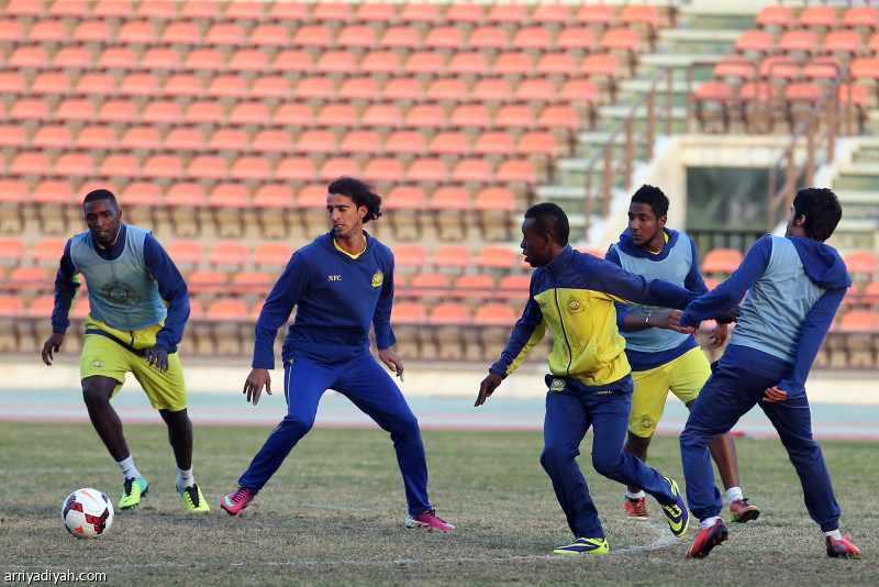 الحوسني يتدرب مع النصر