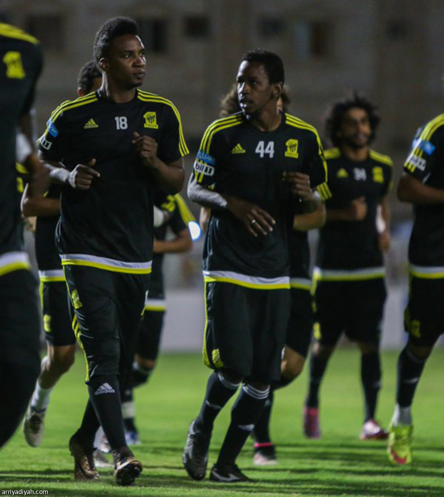عسيري والغامدي خارج حسابات الاتحاد أمام النصر