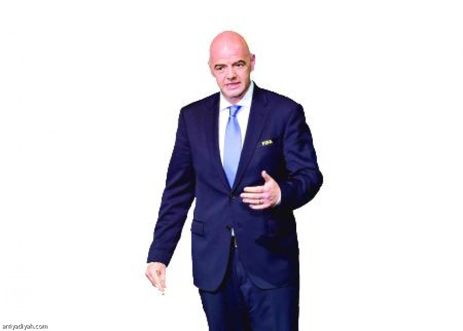 إنفانتينو في الافتتاح