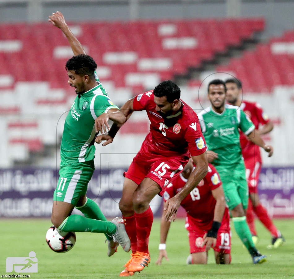 الأهلي يطمئن جماهيره بثنائية المحرق