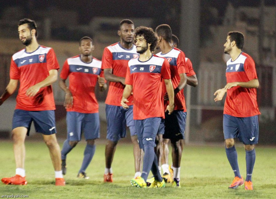 الوحدة يعسكر في الرياض بعد مباراة الإتفاق