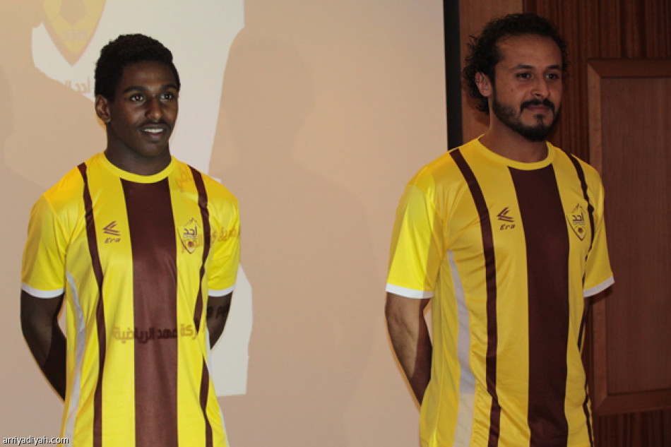 أحد يدشن شعاره الجديد