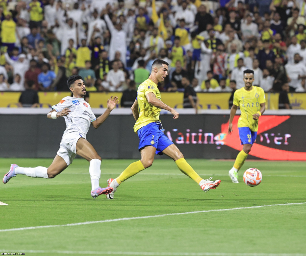 النصر يستعرض بخماسية