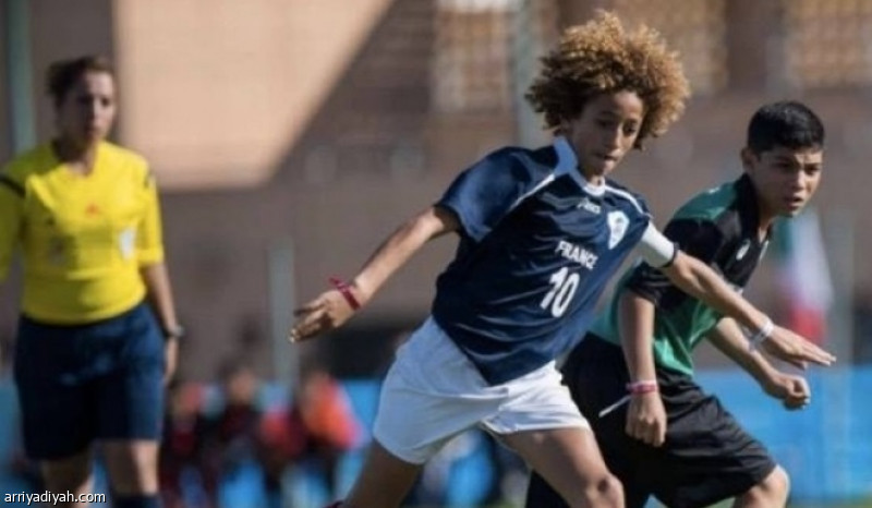 عمالقة أوروبا مهتمون بضم لاعب ذو أصول تونسية
