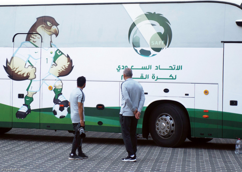 حافلة اللاعبين
تنقل المعدات