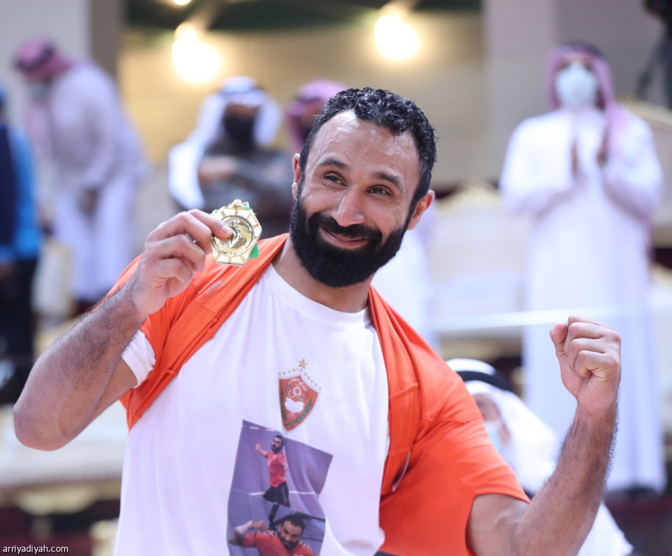 مضر ينتزع كأس سلطان بن فهد من الخليج