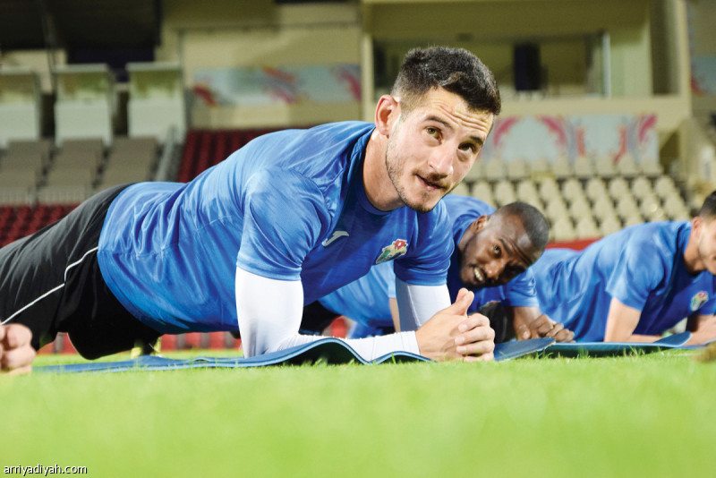 صورة التقطت أمس للاعبي المنتخب الأردني ينفذون تمارين لياقية (المركز الإعلامي ـ اتحاد القدم الأردني)