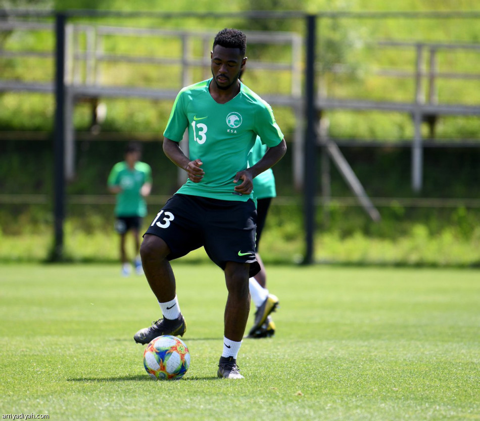 الأخضر الشاب ينهي تحضيراته.. ويغادر إلى بولندا