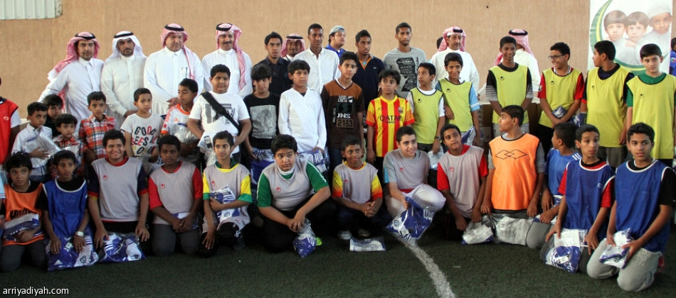 صالح النعيمة ورباعي الهلال يزور نادي إنسان الاجتماعي