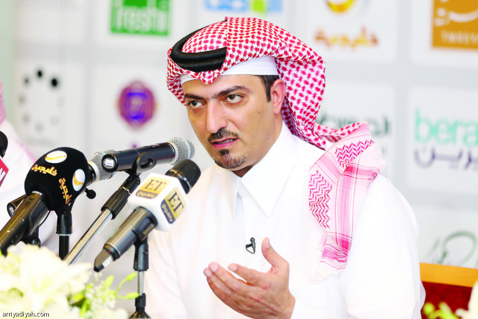سعود بن عبد الله.. الشعر والحب يجتمعان الليلة