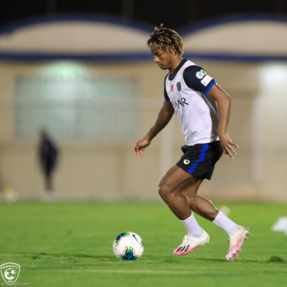 الهلال.. «عرض مرئي» قبل الفيصلي