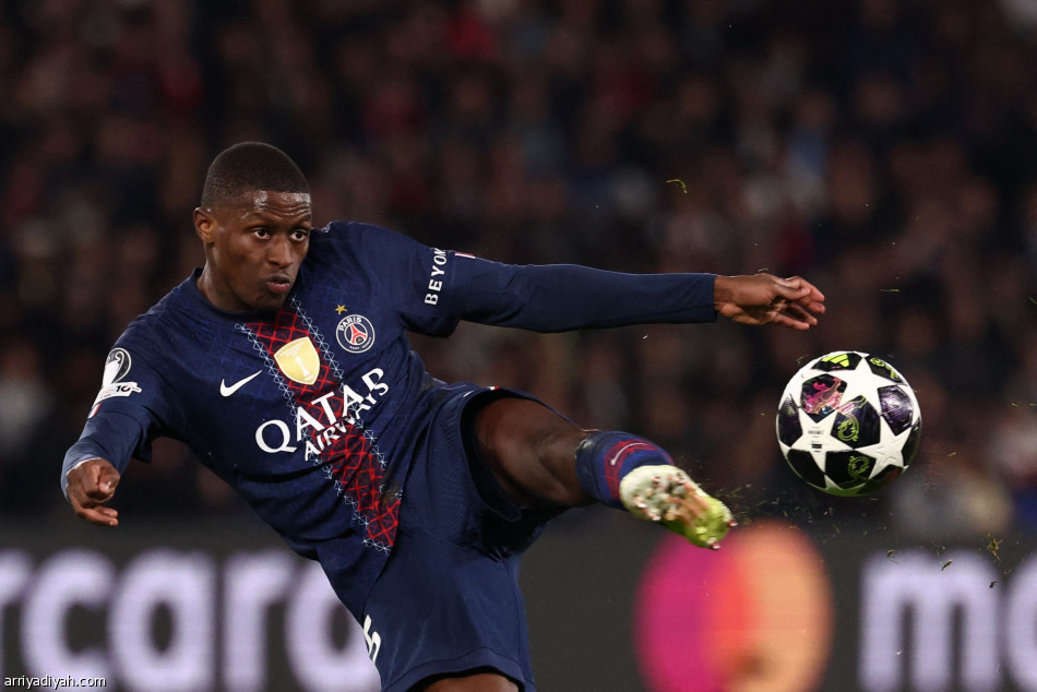 باريس يتأهل