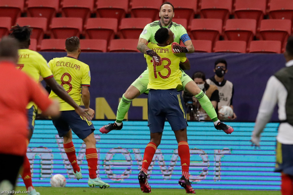 «الترجيحية» تصعد بكولومبيا إلى نصف النهائي