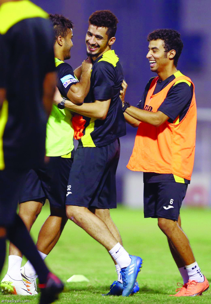 الاتحاد يستعد للكلاسيكو بالمكافآت