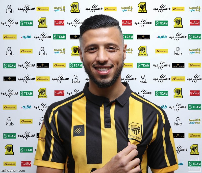 البدري اتحاديا عامين ونصف