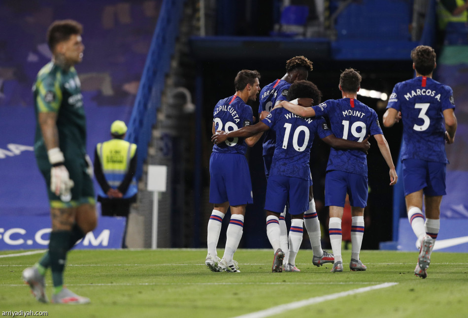 ليفربول يطوي غياب 30 عاما.. ويعانق لقب الدوري