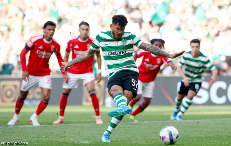 بنفيكا يحسم «ديربي» لشبونة بثنائية سبورتينج