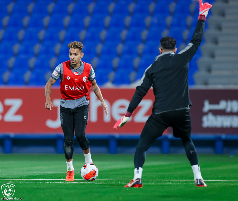 الهلال.. ناصر الدوسري يبدأ العودة تدريجيا