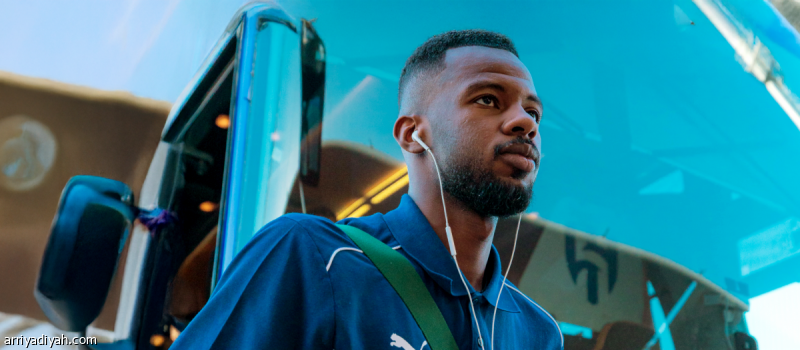 الشلهوب يضم تمبكتي وناصر الدوسري في تشكيلة الهلال لمواجهة الفتح لتعويض غياب مالكوم