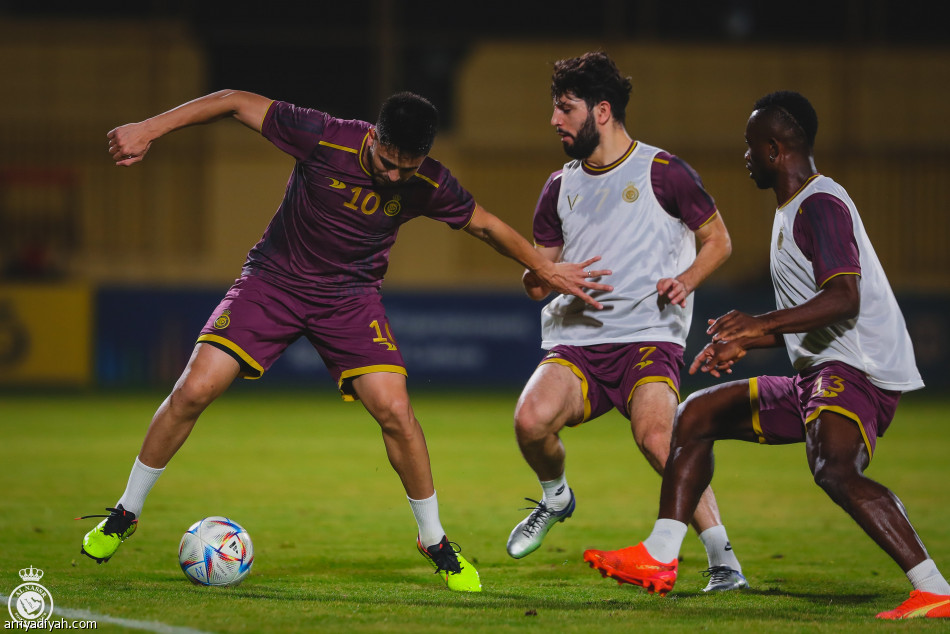 النصر يعود إلى «الفترتين»