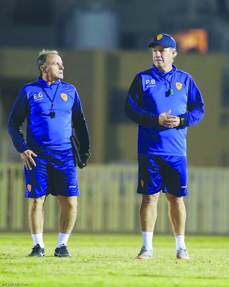 مدرب القادسية يعدل الهفوات