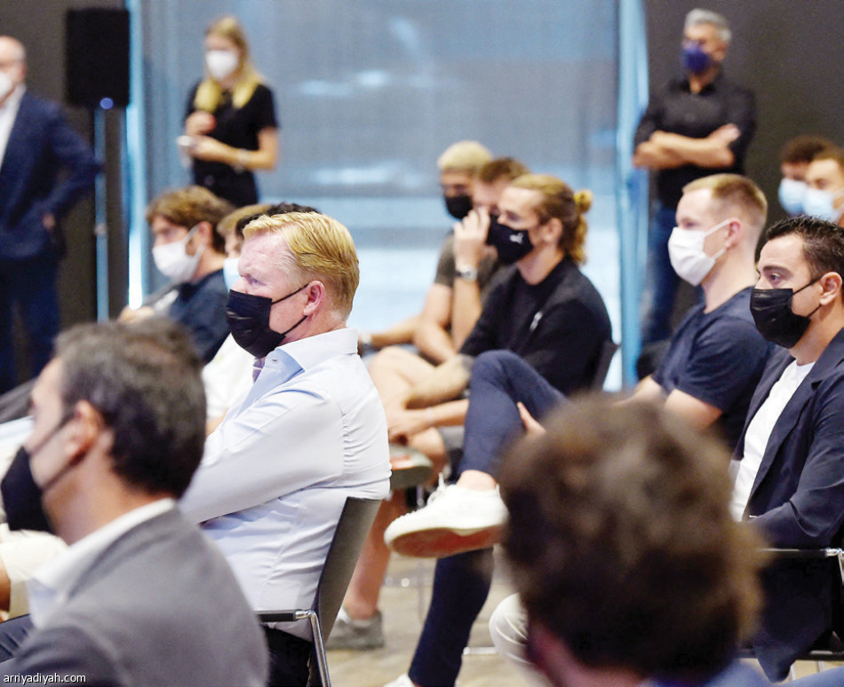 ميسي:
ألفيس.. هدفي