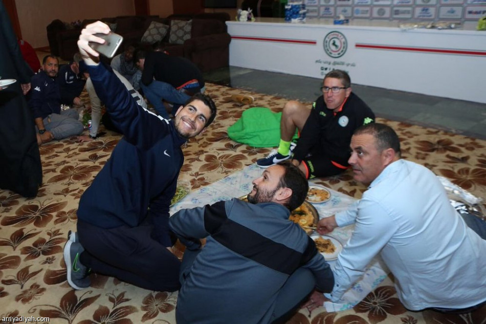 الحبيب والهزاع يدعمان الاتفاق أمام الوحدة