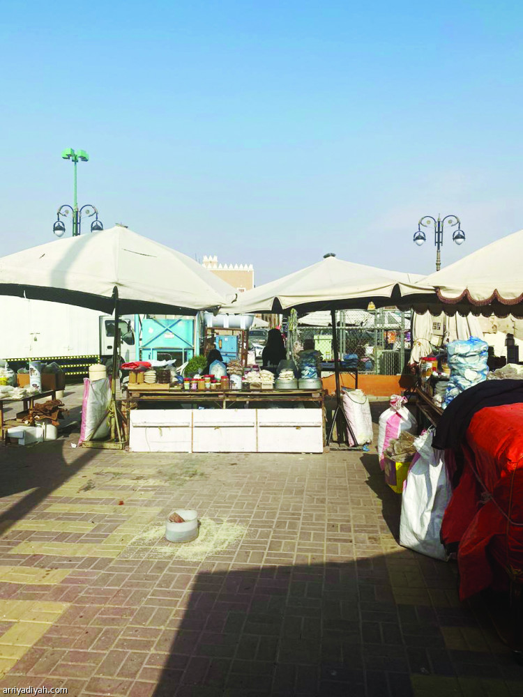 سوق السمن
يجذب السياح إلى حفر الباطن