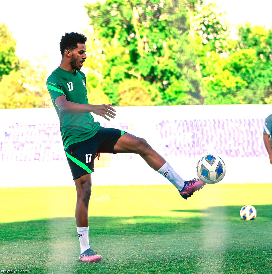 اليوم..
4 يجددون تحدي اليابان