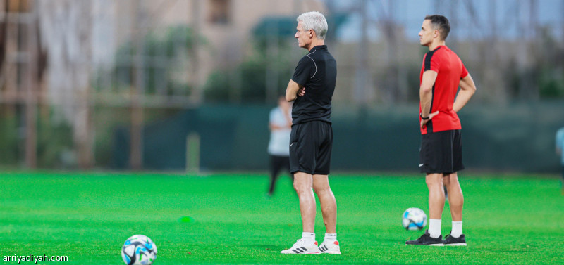 نادي النصر يفرض عقوبة على مدافعه إيميريك لابورت بعد الطرد المباشر في مباراة الرياض