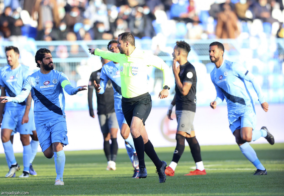 مجددا.. الهلال يسقط في فخ الباطن